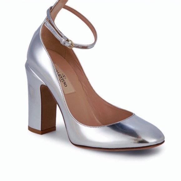 SOLD NWT VALENTINO GARAVANI Tango Leather Pumps - Picture 5 of 9